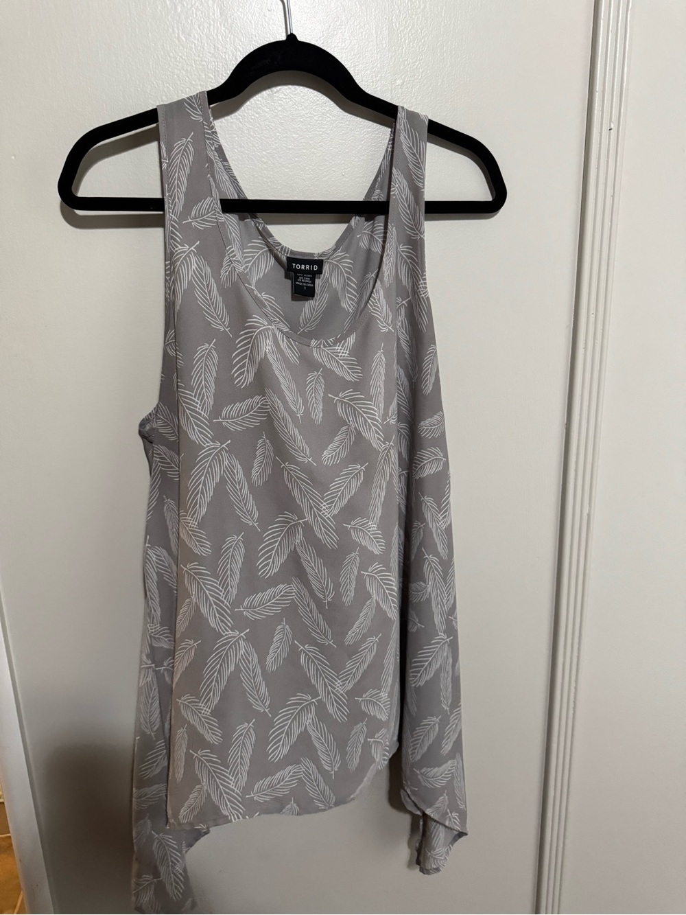 Torrid Gray Tank Top with White Feather Print